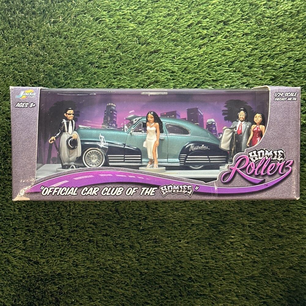 2003 Jada Toys HOMMIE Rollers 1947 CHEVY FLEETLINE 1/24 Car + Figures NIB